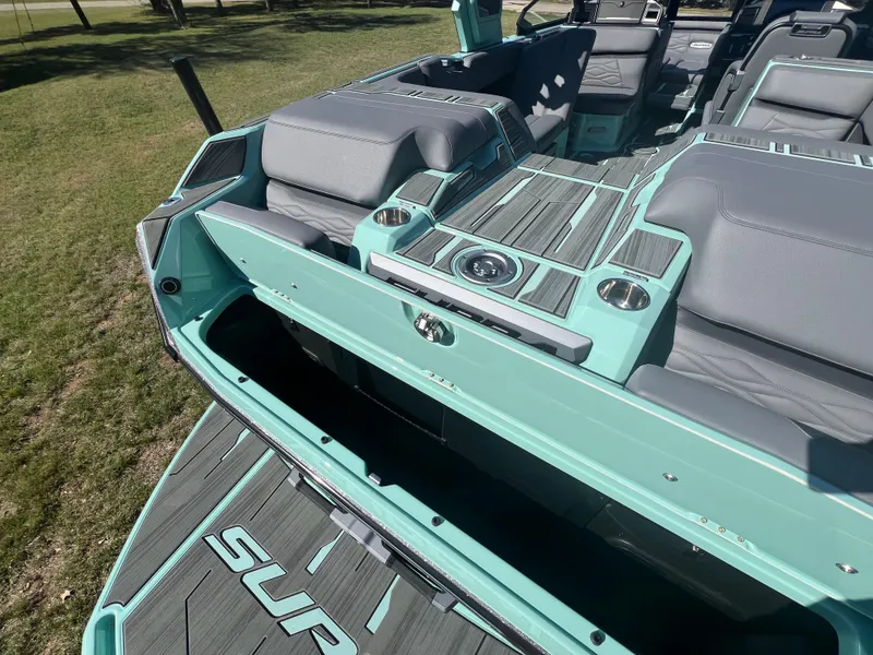 Slide: The Image of 2025 SUPRA SA 450 - Image 10 - 10