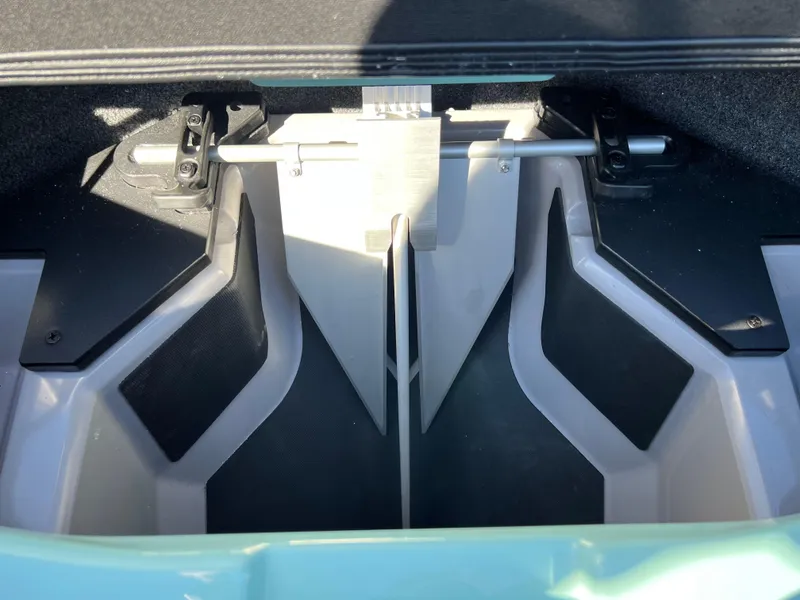 Slide: The Image of 2025 SUPRA SA 450 - Image 26 - 26