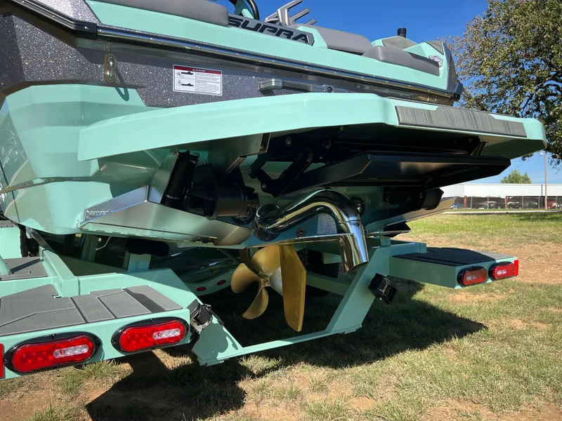 Slide: The Image of 2025 SUPRA SA 450 - Image 7 - 7