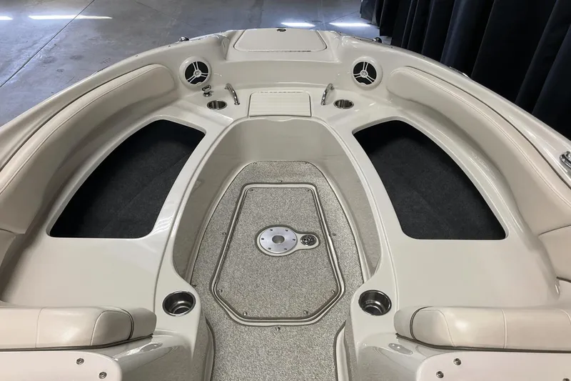 Slide: The Image of Sea Ray 240 Sundeck 2008 - 15