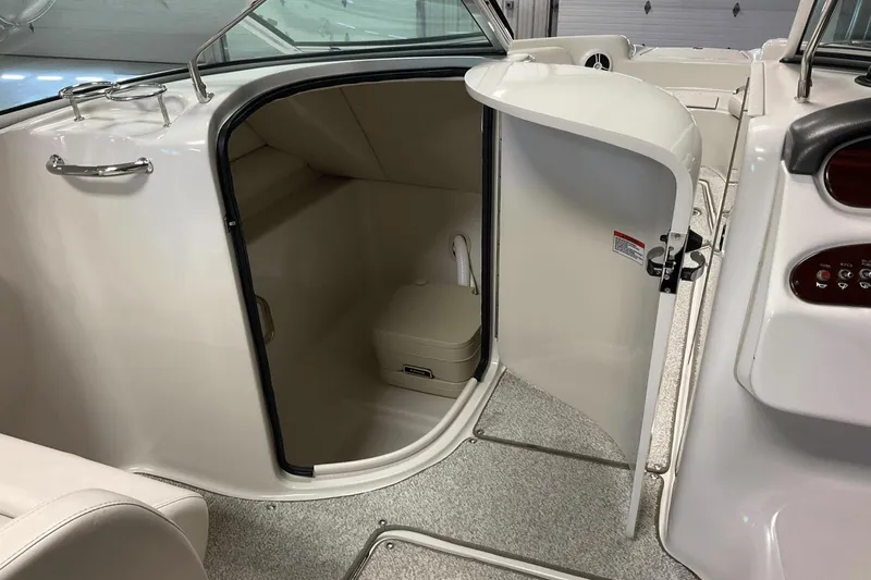 Slide: The Image of Sea Ray 240 Sundeck 2008 - 29