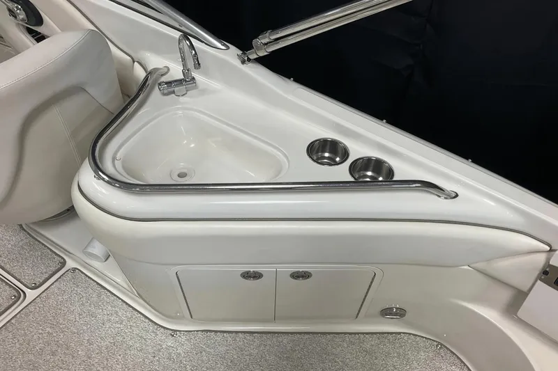 Slide: The Image of Sea Ray 240 Sundeck 2008 - 52