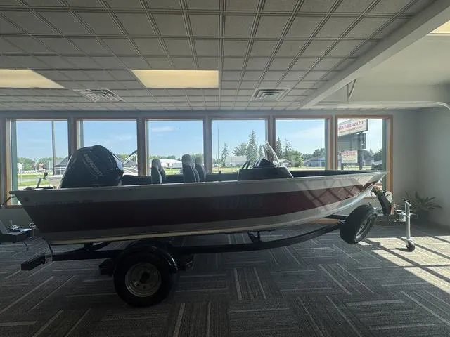 Slide: The Image of Alumacraft Competitor 165 SC 2024 - 3