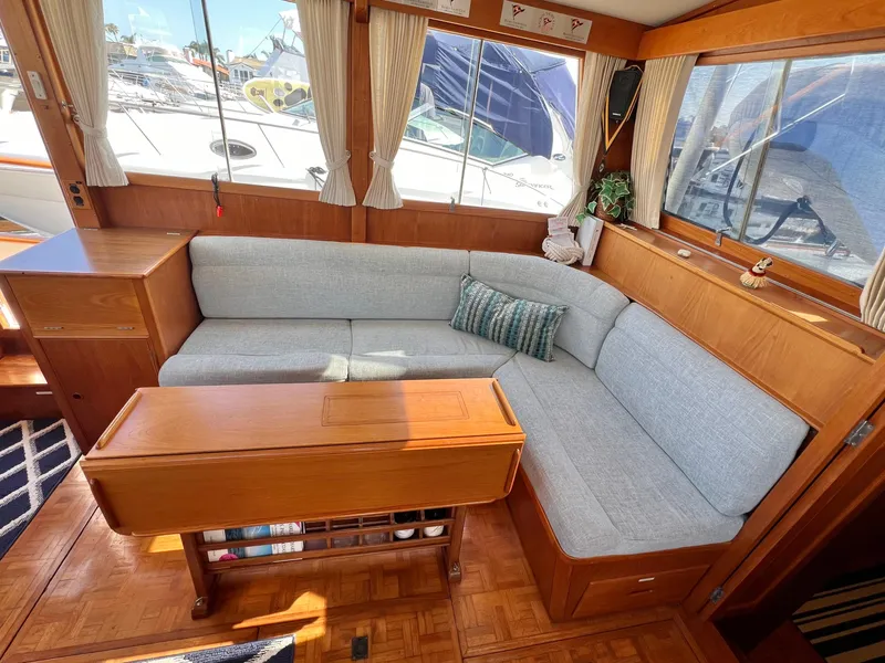 Slide: The Image of L-Settee - 14