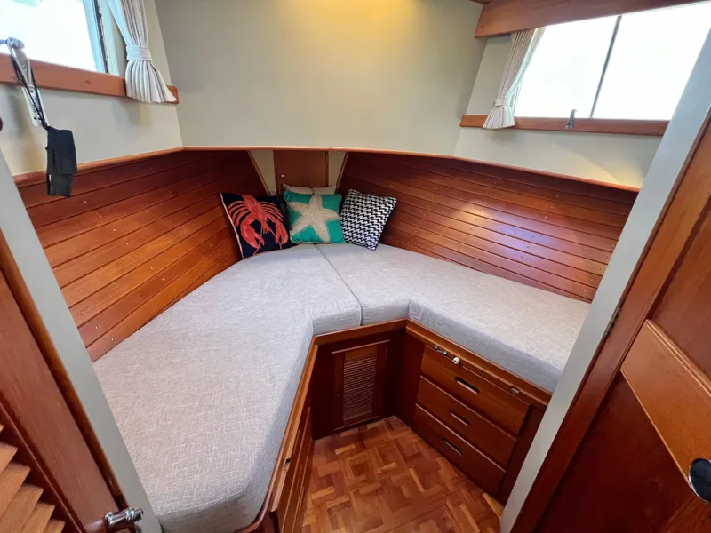 Slide: The Image of V-Berth - 26