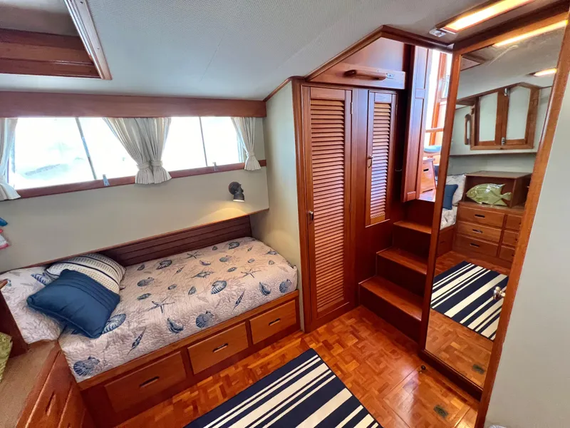 Slide: The Image of Port Aft Cabin - 37