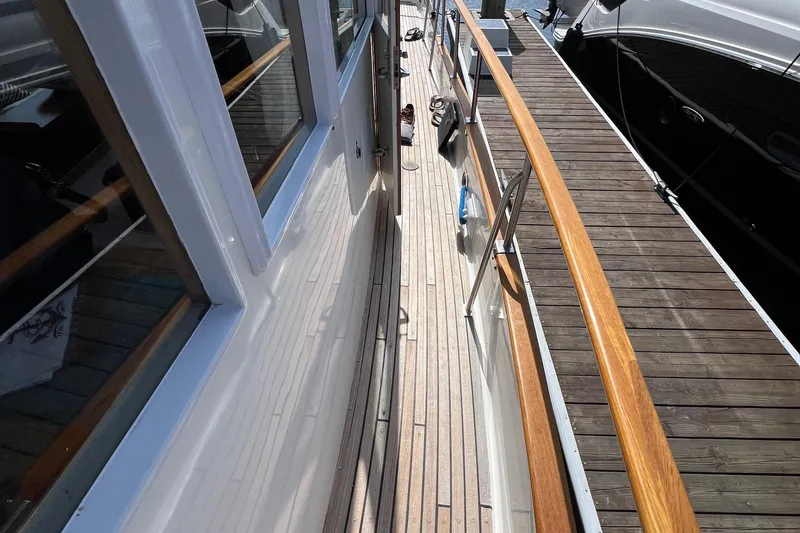 Slide: The Image of Port Sidedeck - 48