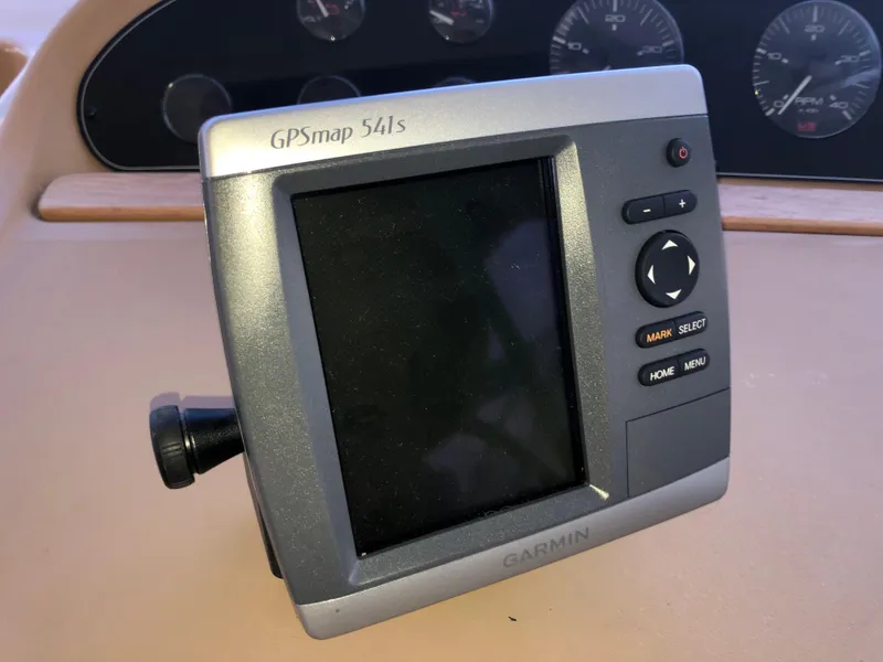 Slide: The Image of Garmin GPSmap 541s on 2002 Bayliner 39 Motor Yacht dashboard. - 15
