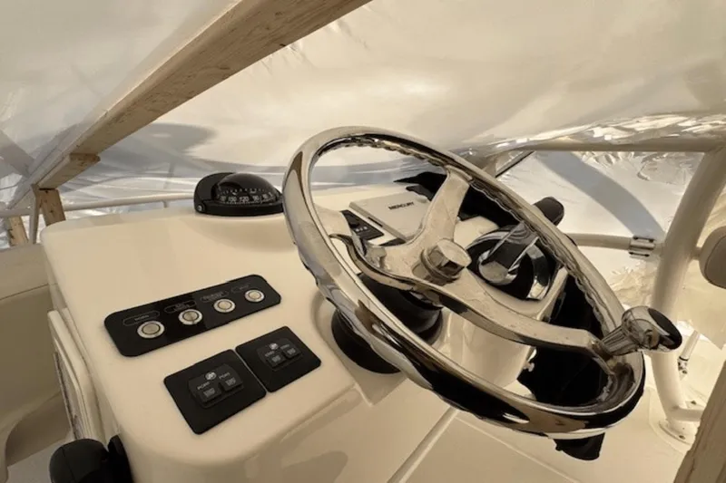 Slide: The Image of Boston Whaler 420 Outrage 2018 - 32