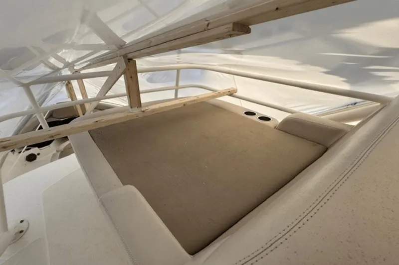 Slide: The Image of Boston Whaler 420 Outrage 2018 - 34