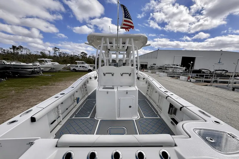 Slide: The Image of Tidewater 292CC 2021 - 11