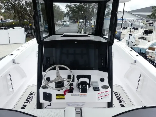 Slide: The Image of Twin Vee 280 GFX CC 2025 - 14