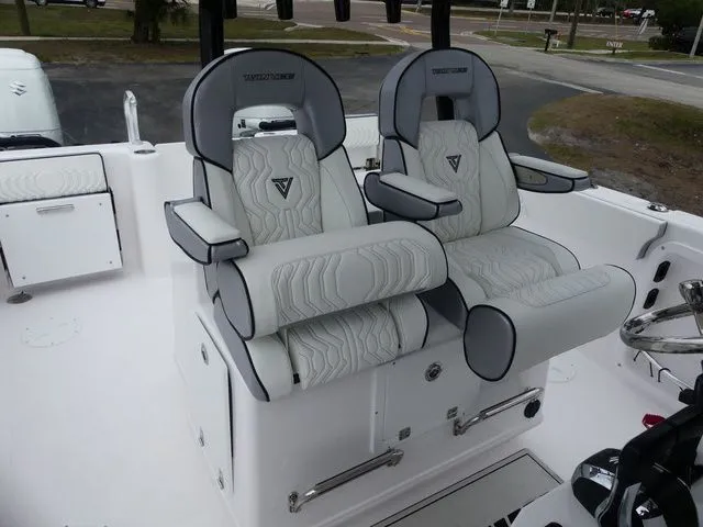 Slide: The Image of Twin Vee 280 GFX CC 2025 - 16