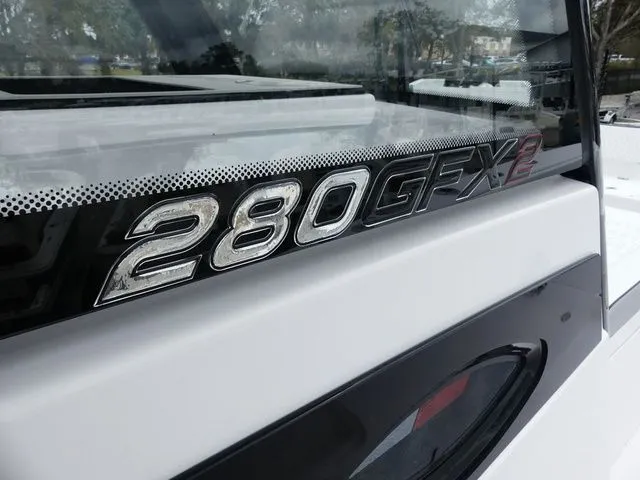 Slide: The Image of Twin Vee 280 GFX CC 2025 - 31