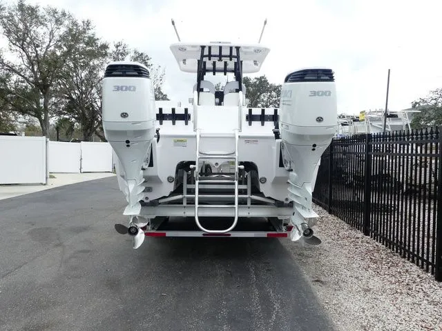 Slide: The Image of Twin Vee 280 GFX CC 2025 - 6