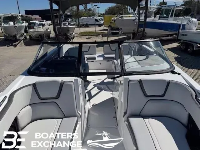 Slide: The Image of Yamaha AR250 2025 - 10