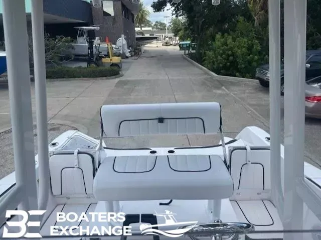 Slide: The Image of Yamaha 222 FSH Sport 2025 - 4