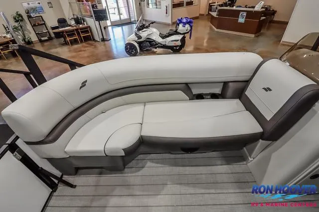 Slide: The Image of Starcraft EXS1 2025 - 10