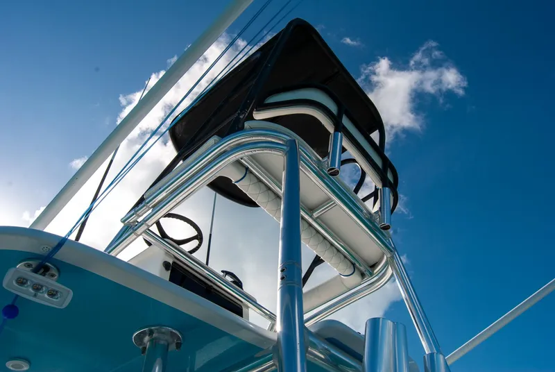 Slide: The Image of 2019 Contender 39 ST boat tower against a clear blue sky. - 5