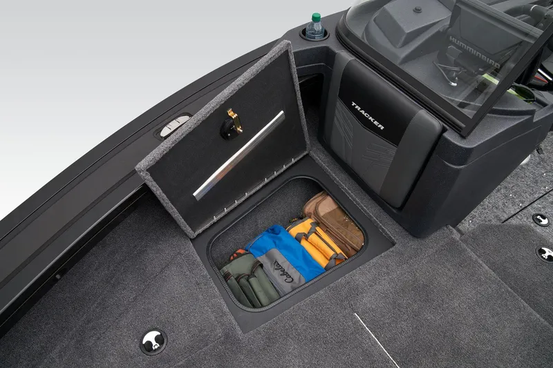 Slide: The Image of Tracker Targa V-19 WT 2025 - 30