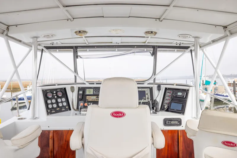 Slide: The Image of Hatteras 53 Motor Yacht 1980 - 110