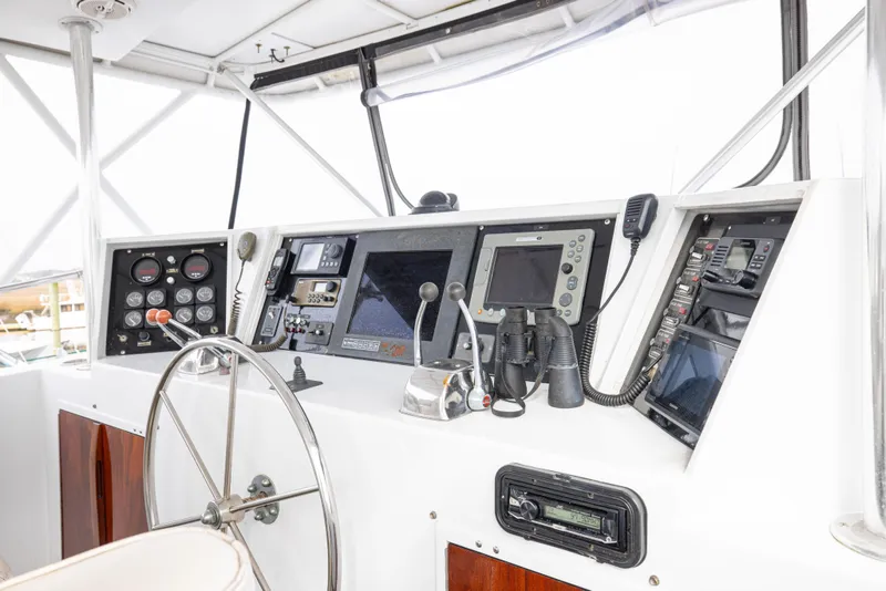 Slide: The Image of Hatteras 53 Motor Yacht 1980 - 116