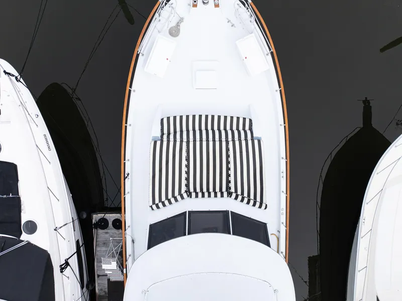 Slide: The Image of Hatteras 53 Motor Yacht 1980 - 62