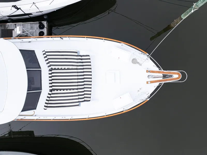 Slide: The Image of Hatteras 53 Motor Yacht 1980 - 66