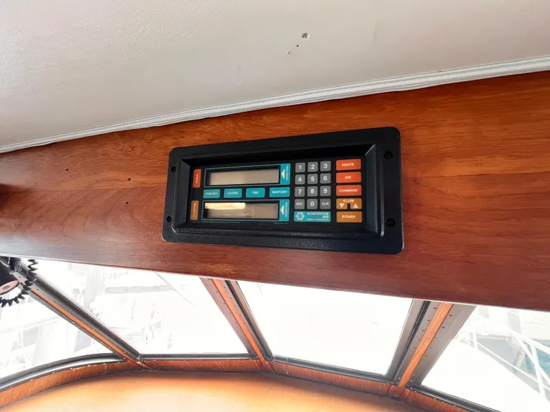Slide: The Image of Hatteras 58 MY 1980 - 73