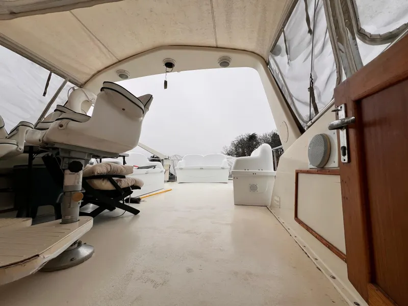 Slide: The Image of Hatteras 58 MY 1980 - 80