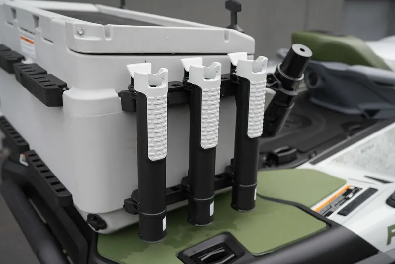 Slide: The Image of Sea-Doo FishPro Apex 300 2025 - 18