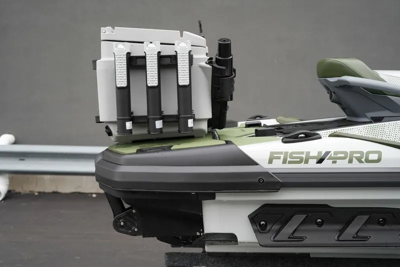 Slide: The Image of Sea-Doo FishPro Apex 300 2025 - 32