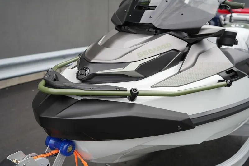 Slide: The Image of Sea-Doo FishPro Apex 300 2025 - 40