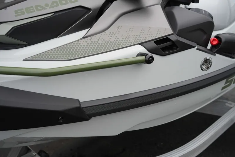 Slide: The Image of Sea-Doo FishPro Apex 300 2025 - 42