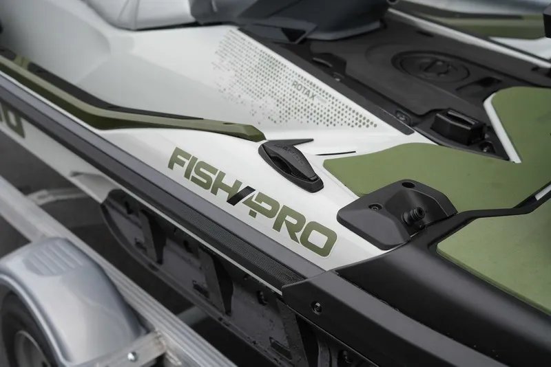 Slide: The Image of Sea-Doo FishPro Apex 300 2025 - 52