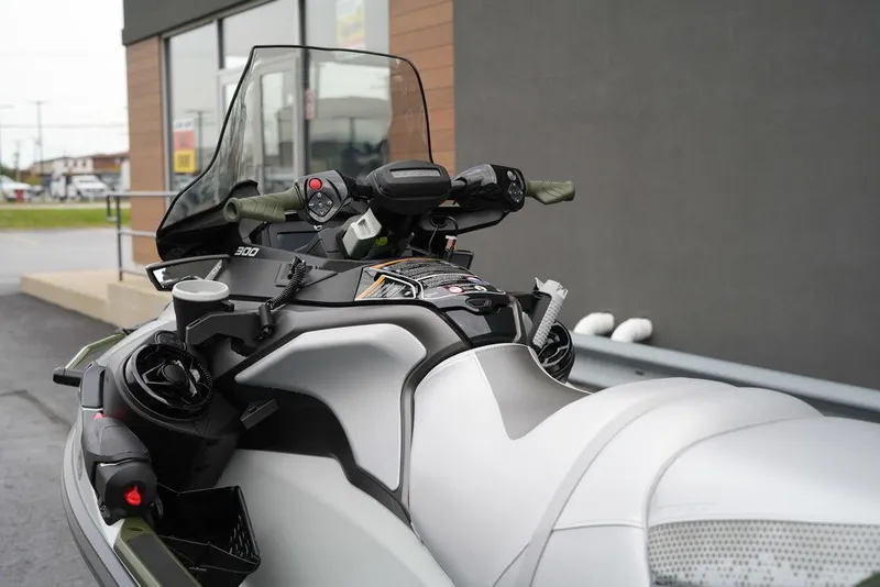 Slide: The Image of Sea-Doo FishPro Apex 300 2025 - 55