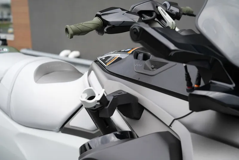 Slide: The Image of Sea-Doo FishPro Apex 300 2025 - 9