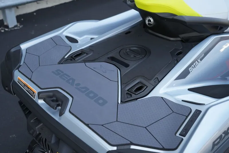Slide: The Image of Sea-Doo RXT-X 325 2025 - 15