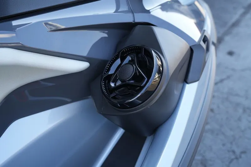 Slide: The Image of Sea-Doo RXT-X 325 2025 - 20