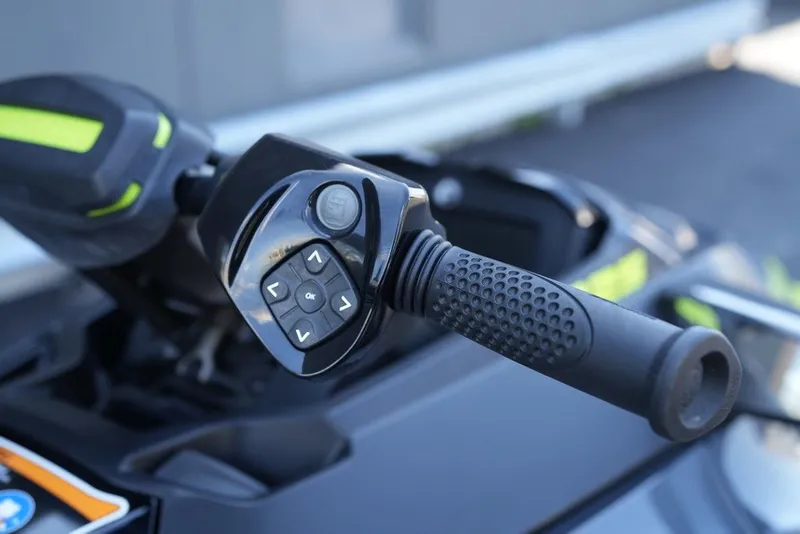 Slide: The Image of Sea-Doo RXT-X 325 2025 - 22