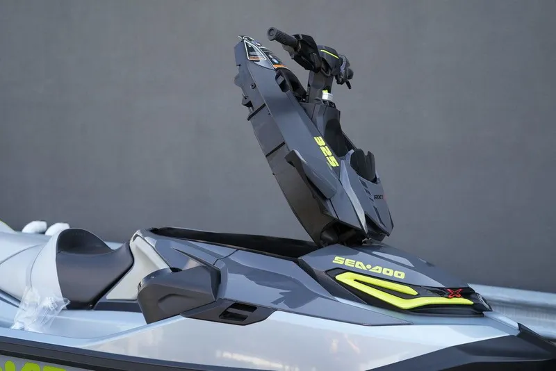 Slide: The Image of Sea-Doo RXT-X 325 2025 - 27