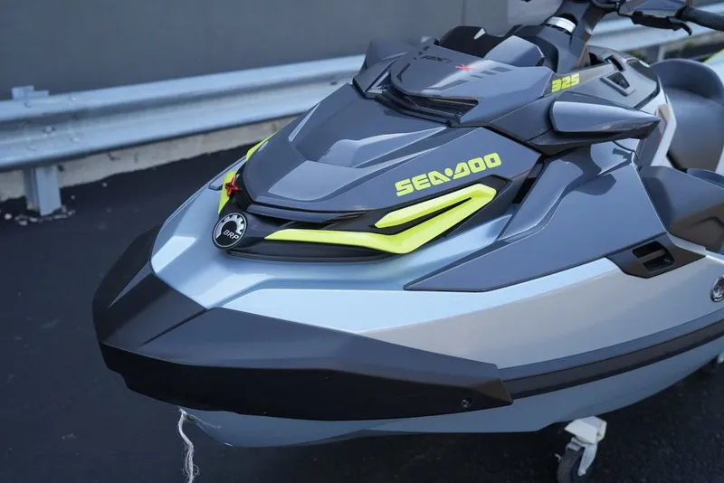 Slide: The Image of Sea-Doo RXT-X 325 2025 - 34