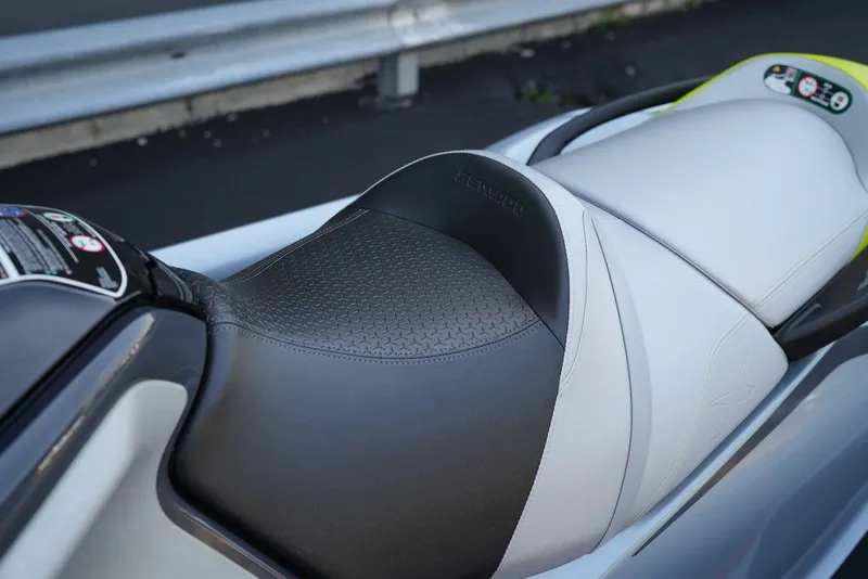 Slide: The Image of Sea-Doo RXT-X 325 2025 - 40