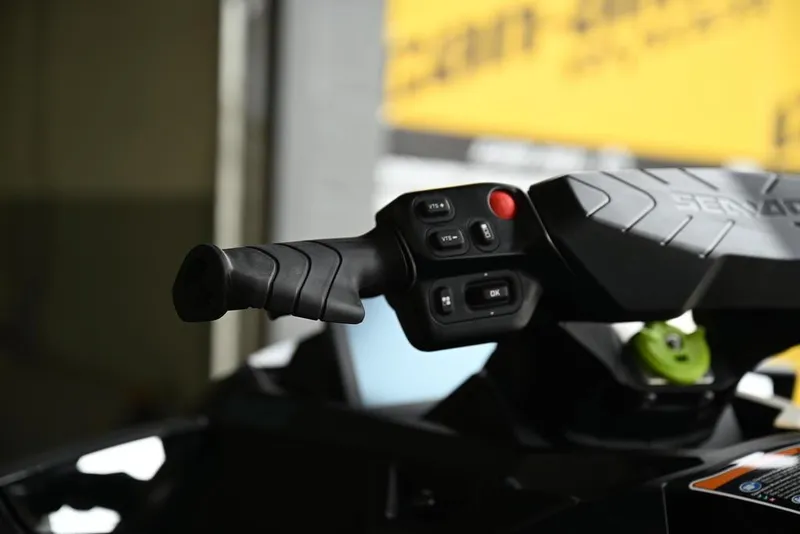 Slide: The Image of Sea-Doo GTX Limited 325 Teal Metallic 2025 - 11