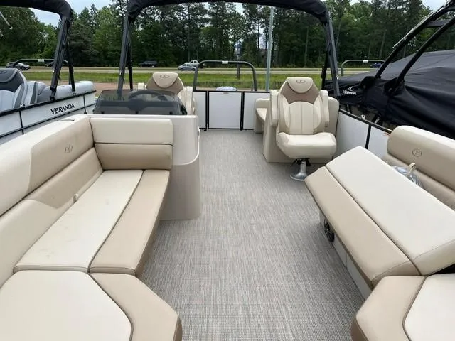 Slide: The Image of 2025 Veranda VISTA VIEW 22RC pontoon boat with spacious seating and modern design. - 6