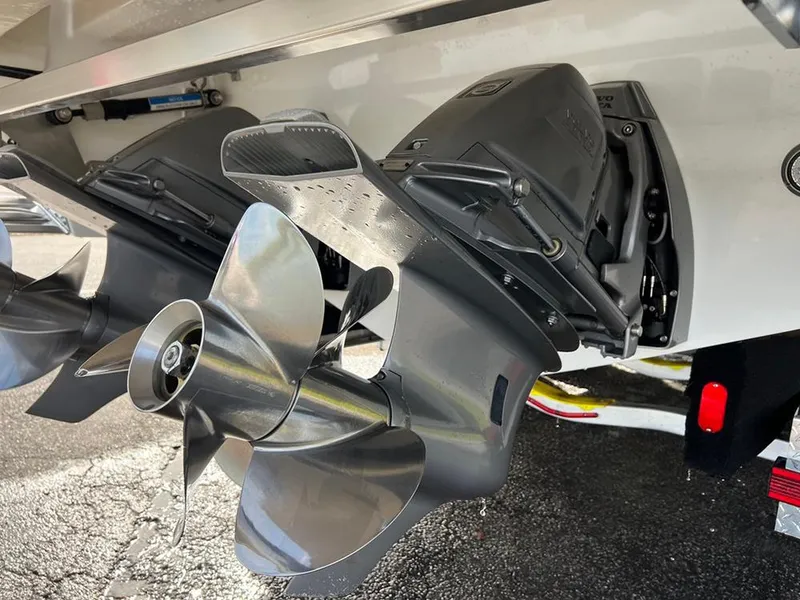 Slide: The Image of Stbd prop - 41