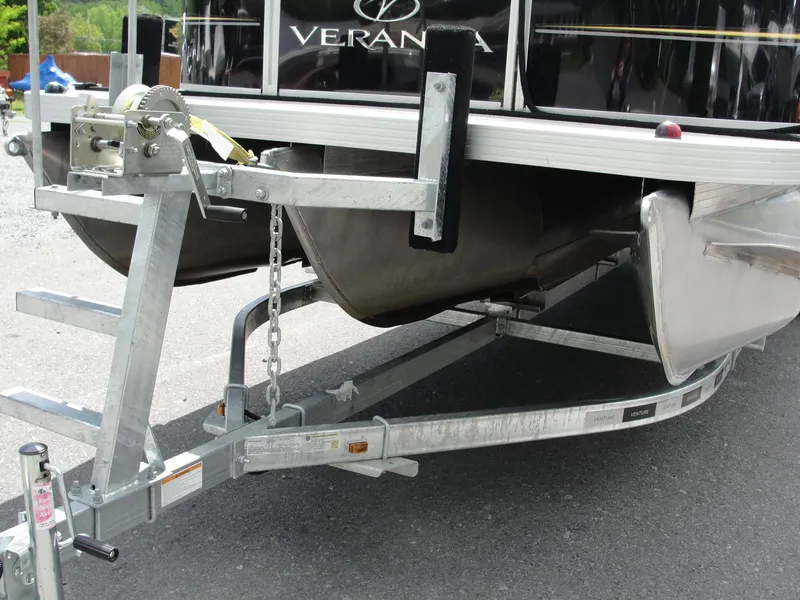 Slide: The Image of Trailer hitch of a 2012 Veranda RFL2575V pontoon boat. - 26