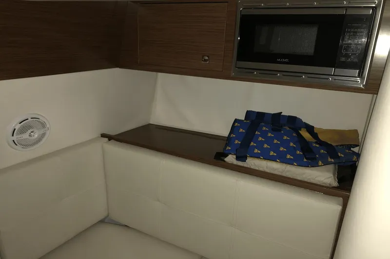 Slide: The Image of Cruisers Yachts 338SS 2017 - 13