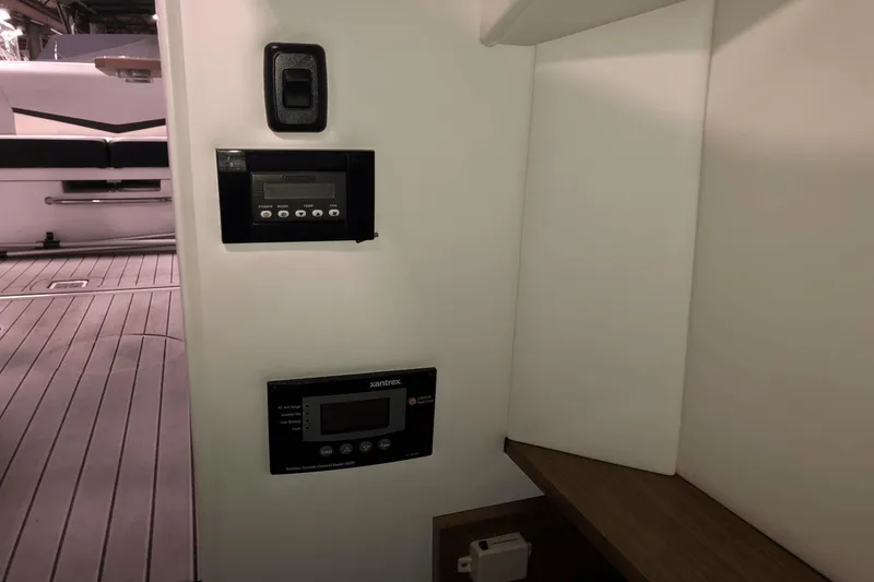 Slide: The Image of Cruisers Yachts 338SS 2017 - 16