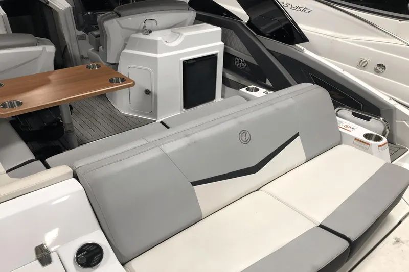 Slide: The Image of Cruisers Yachts 338SS 2017 - 24